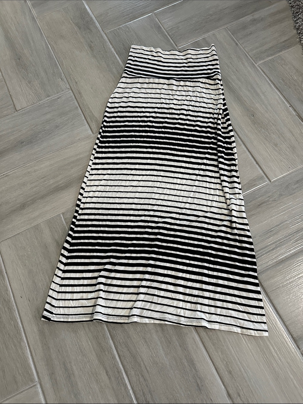 Women's Black and White Striped Maxi Skirt - Picture 2 of 3